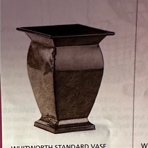 Celebrating Home Contemporary Green Vase - Picture 5 of 12